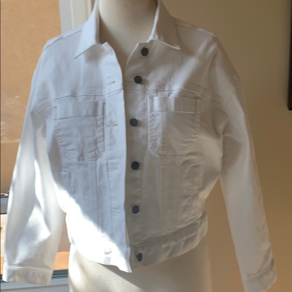 White denim jacket M